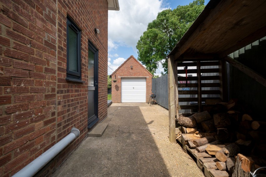 Images for Parsons Lane, Littleport, CB6 EAID:4037033056 BID:d3db0e0c-3850-402c-b88b-52680bec4ac9