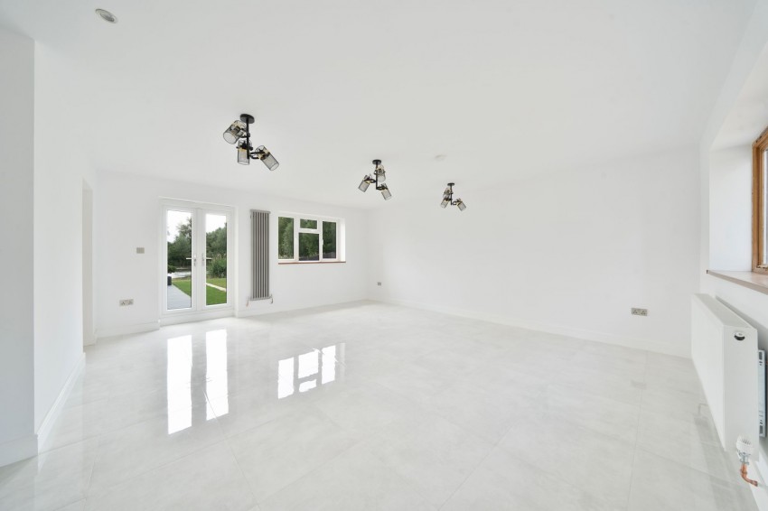 Images for Twentypence Road, Cottenham, CB24 EAID:4037033056 BID:e9c2a2d5-4edb-4404-af16-967a1de68210
