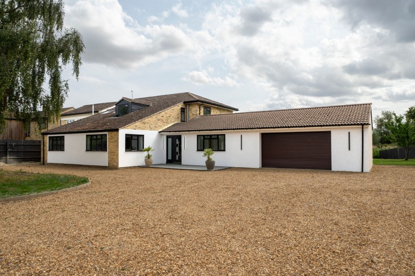 Images for Twentypence Road, Cottenham, CB24 EAID:4037033056 BID:e9c2a2d5-4edb-4404-af16-967a1de68210