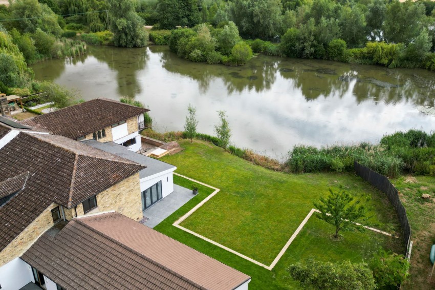 Images for Twentypence Road, Cottenham, CB24 EAID:4037033056 BID:e9c2a2d5-4edb-4404-af16-967a1de68210