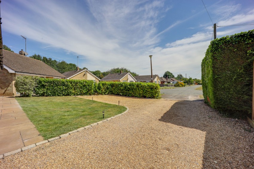Images for Elmfield Drive, Elm, PE14 EAID:4037033056 BID:1d497ef6-e698-4427-833a-3b42529ac059