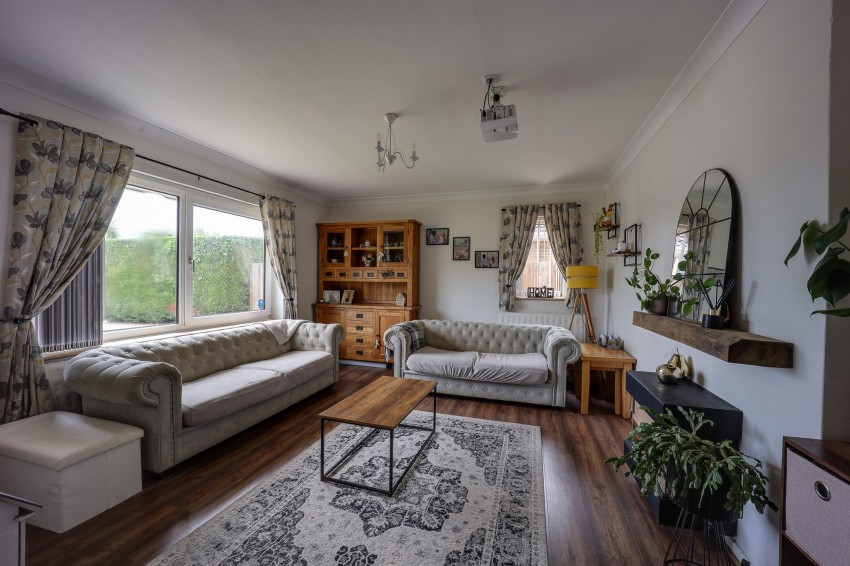Images for Elmfield Drive, Elm, PE14 EAID:4037033056 BID:1d497ef6-e698-4427-833a-3b42529ac059