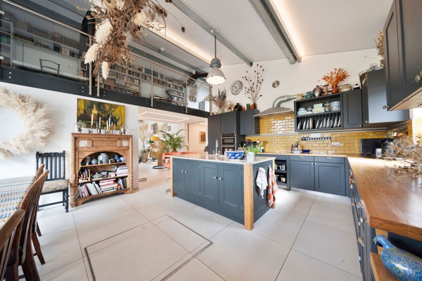 Images for Twentypence Road, Cottenham, CB24 EAID:4037033056 BID:e9c2a2d5-4edb-4404-af16-967a1de68210
