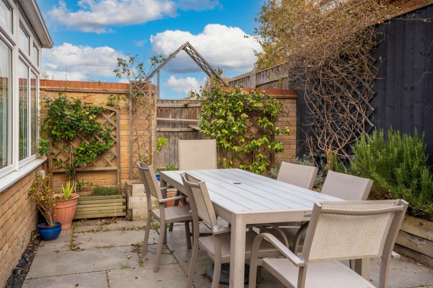 Images for Collingwood Drive, Longstanton, CB24 EAID:4037033056 BID:e9c2a2d5-4edb-4404-af16-967a1de68210