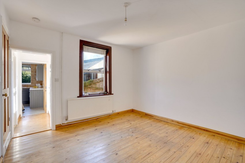 Images for North End Road, Exning, CB8 EAID:4037033056 BID:e22d2fe2-cd8a-4ee5-877e-aff44adbf8aa