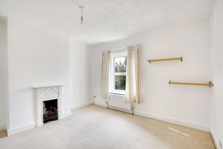 Images for North End Road, Exning, CB8 EAID:4037033056 BID:e22d2fe2-cd8a-4ee5-877e-aff44adbf8aa