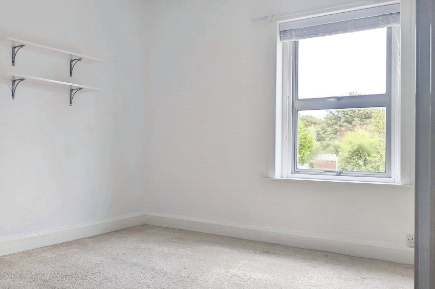 Images for North End Road, Exning, CB8 EAID:4037033056 BID:e22d2fe2-cd8a-4ee5-877e-aff44adbf8aa
