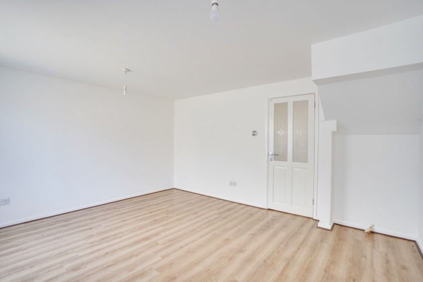 Images for Bill Rickaby Drive, Newmarket, CB8 EAID:4037033056 BID:e22d2fe2-cd8a-4ee5-877e-aff44adbf8aa