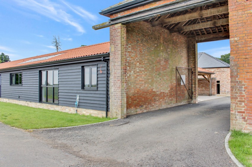 Images for Coldham Bank, March, PE15 EAID:4037033056 BID:1d497ef6-e698-4427-833a-3b42529ac059