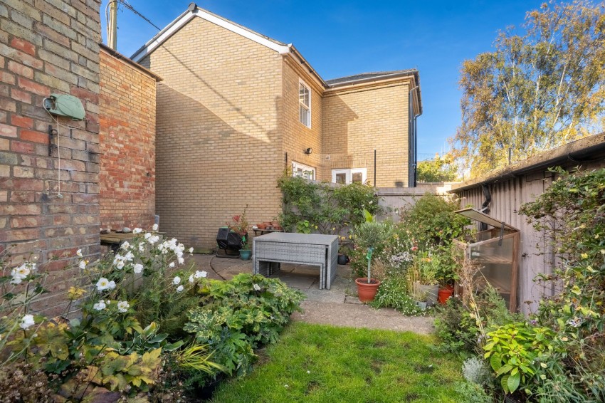 Images for High Street, Earith, PE28 EAID:4037033056 BID:e9c2a2d5-4edb-4404-af16-967a1de68210