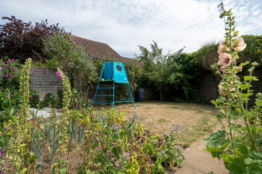 Images for Rooks Street, Cottenham, CB24 EAID:4037033056 BID:e9c2a2d5-4edb-4404-af16-967a1de68210