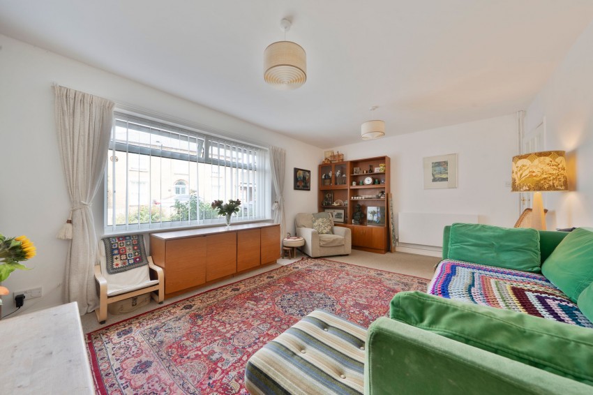 Images for Rooks Street, Cottenham, CB24 EAID:4037033056 BID:e9c2a2d5-4edb-4404-af16-967a1de68210