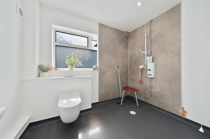 Images for Rooks Street, Cottenham, CB24 EAID:4037033056 BID:e9c2a2d5-4edb-4404-af16-967a1de68210