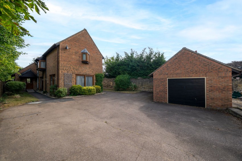 Images for High Street, Fen Ditton, CB5 EAID:4037033056 BID:df7a2b8e-b283-433c-96bc-9990089caf32