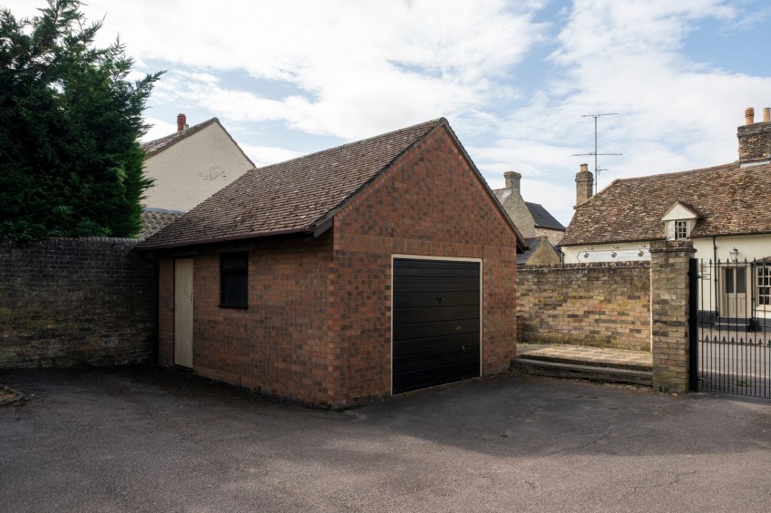 Images for High Street, Fen Ditton, CB5 EAID:4037033056 BID:df7a2b8e-b283-433c-96bc-9990089caf32