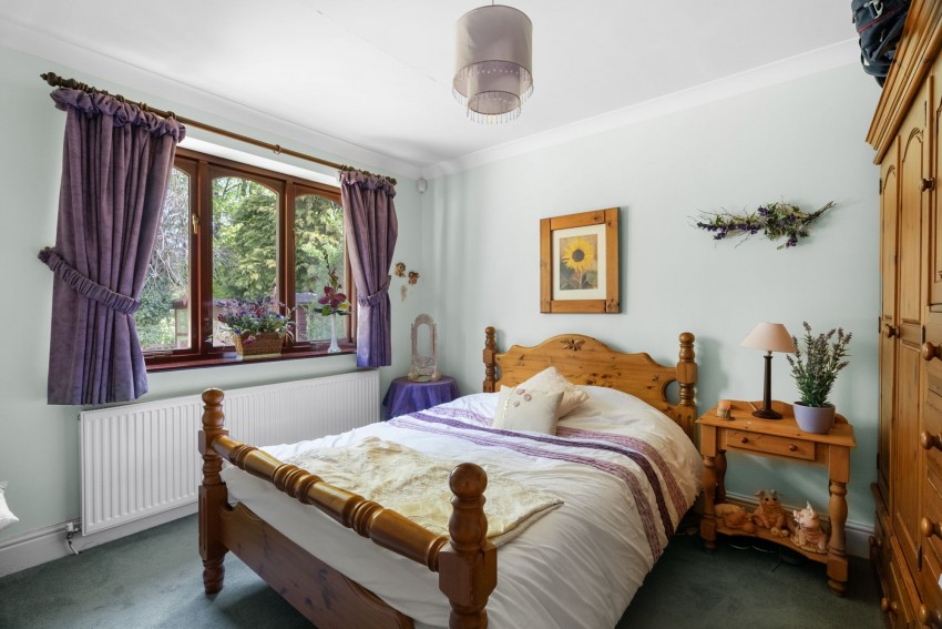Images for Meadow Lane, Linton, CB21 EAID:4037033056 BID:2f5b1148-b901-4d34-9e72-64b6a96df570
