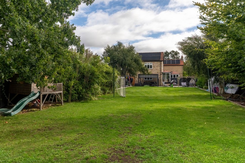 Images for Earith Road, Willingham, CB24 EAID:4037033056 BID:e9c2a2d5-4edb-4404-af16-967a1de68210