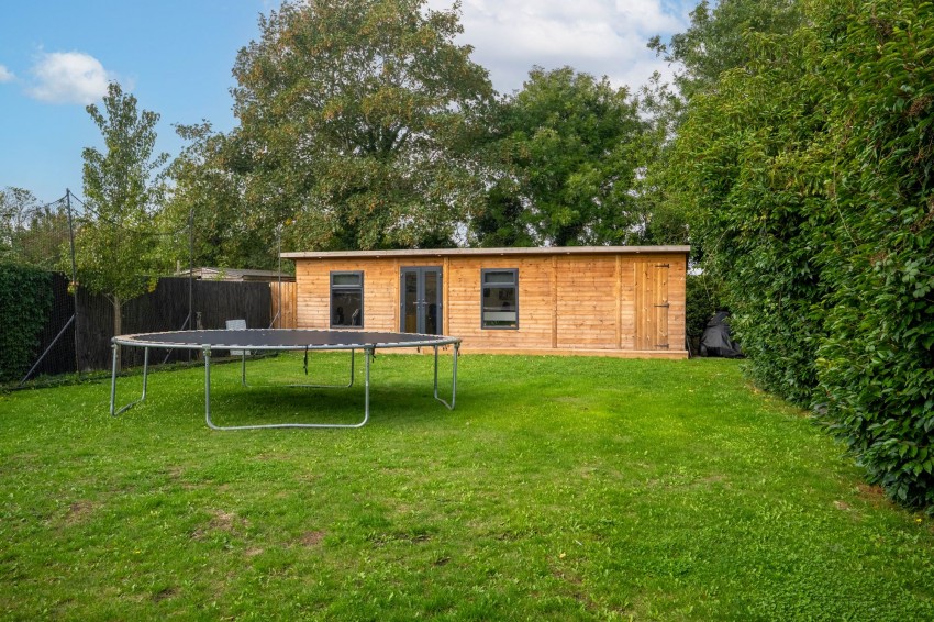 Images for Earith Road, Willingham, CB24 EAID:4037033056 BID:e9c2a2d5-4edb-4404-af16-967a1de68210