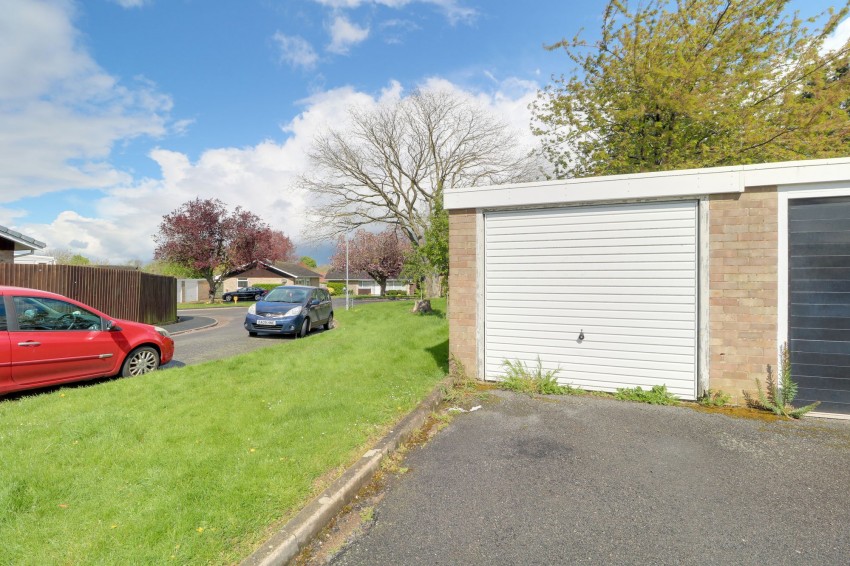 Images for Holland Park, Cheveley, CB8 EAID:4037033056 BID:e22d2fe2-cd8a-4ee5-877e-aff44adbf8aa