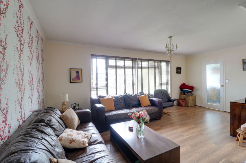 Images for Holland Park, Cheveley, CB8 EAID:4037033056 BID:e22d2fe2-cd8a-4ee5-877e-aff44adbf8aa