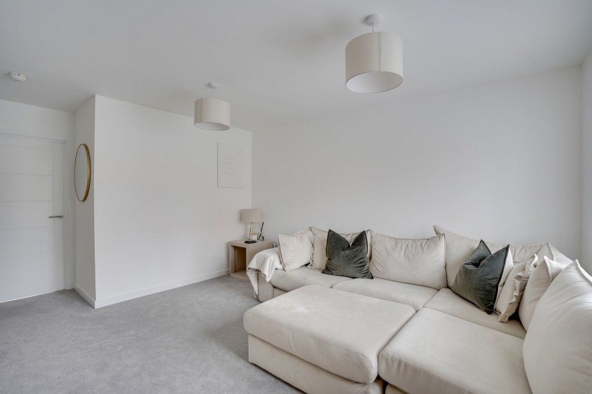 Images for Rosemary Gardens, Kennett, CB8 EAID:4037033056 BID:e22d2fe2-cd8a-4ee5-877e-aff44adbf8aa