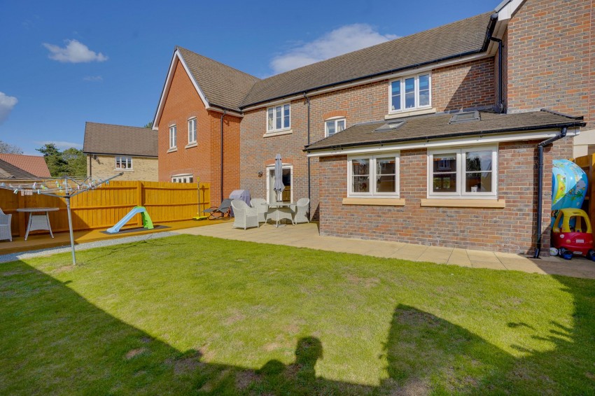 Images for St. Marys Road, Kentford, CB8 EAID:4037033056 BID:e22d2fe2-cd8a-4ee5-877e-aff44adbf8aa