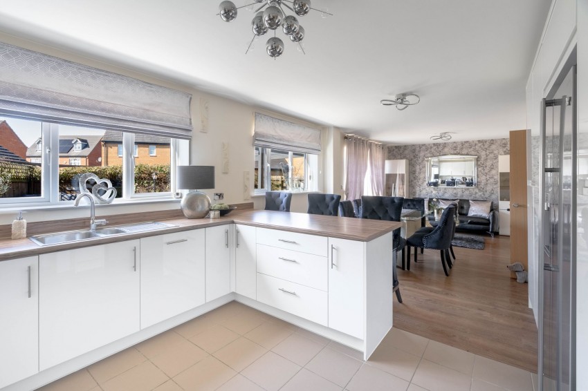 Images for Mitchcroft Road, Longstanton, CB24 EAID:4037033056 BID:e9c2a2d5-4edb-4404-af16-967a1de68210