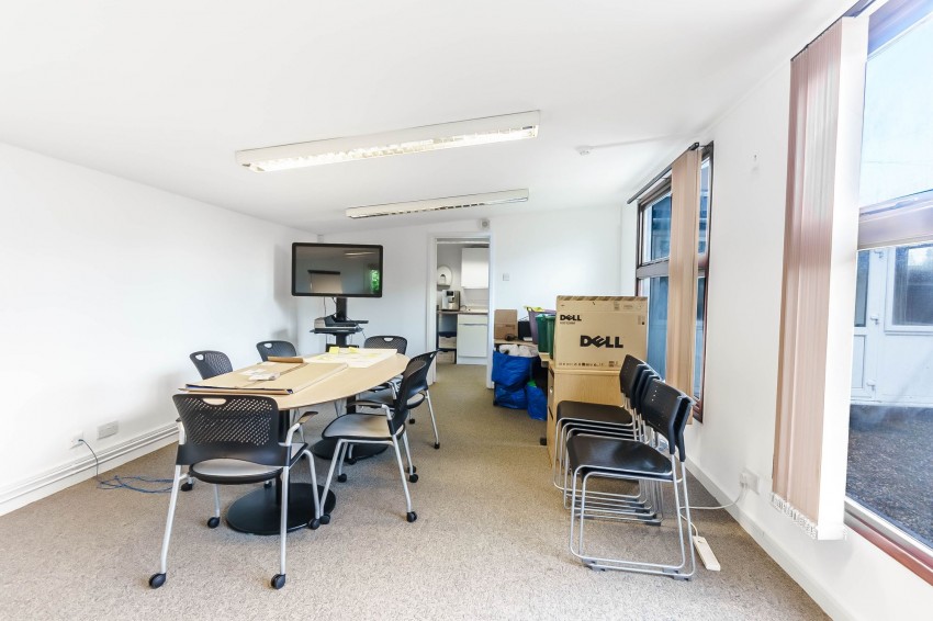 Images for Cambridge Road, Milton, CB24 EAID:4037033056 BID:df7a2b8e-b283-433c-96bc-9990089caf32