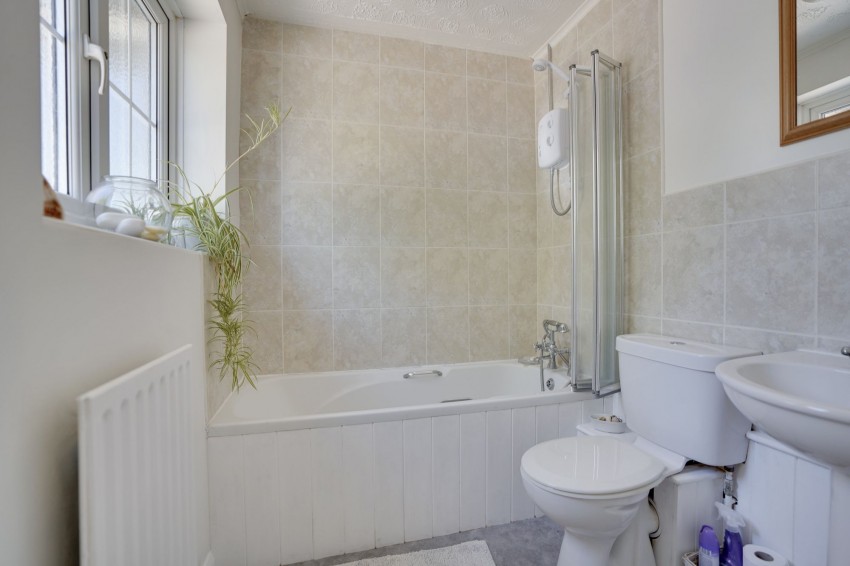 Images for Mill Road, Gazeley, CB8 EAID:4037033056 BID:e22d2fe2-cd8a-4ee5-877e-aff44adbf8aa
