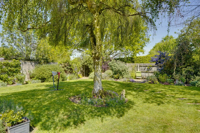 Images for Mill Road, Gazeley, CB8 EAID:4037033056 BID:e22d2fe2-cd8a-4ee5-877e-aff44adbf8aa