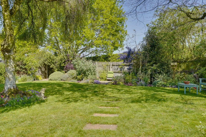 Images for Mill Road, Gazeley, CB8 EAID:4037033056 BID:e22d2fe2-cd8a-4ee5-877e-aff44adbf8aa