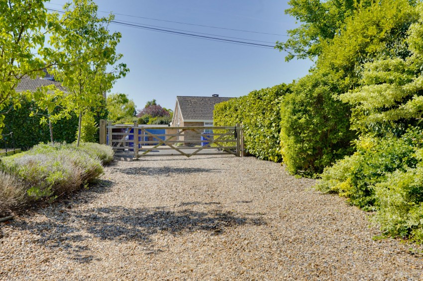 Images for Mill Road, Gazeley, CB8 EAID:4037033056 BID:e22d2fe2-cd8a-4ee5-877e-aff44adbf8aa