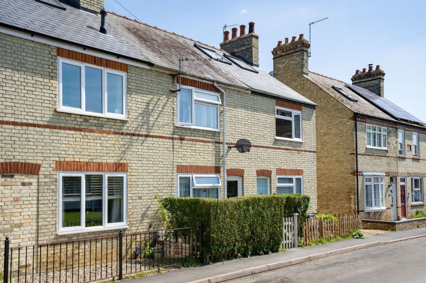 Images for Rooks Street, Cottenham, CB24 EAID:4037033056 BID:e9c2a2d5-4edb-4404-af16-967a1de68210