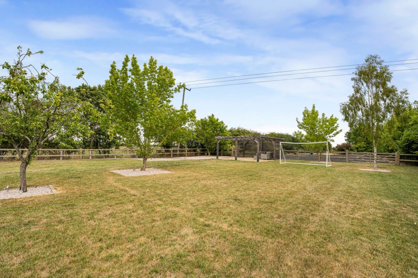 Images for Drury Lane, Wicken, CB7 EAID:4037033056 BID:e22d2fe2-cd8a-4ee5-877e-aff44adbf8aa