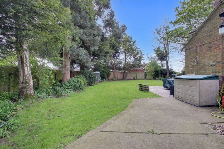 Images for 145 School Road, Upwell, PE14 EAID:4037033056 BID:1d497ef6-e698-4427-833a-3b42529ac059