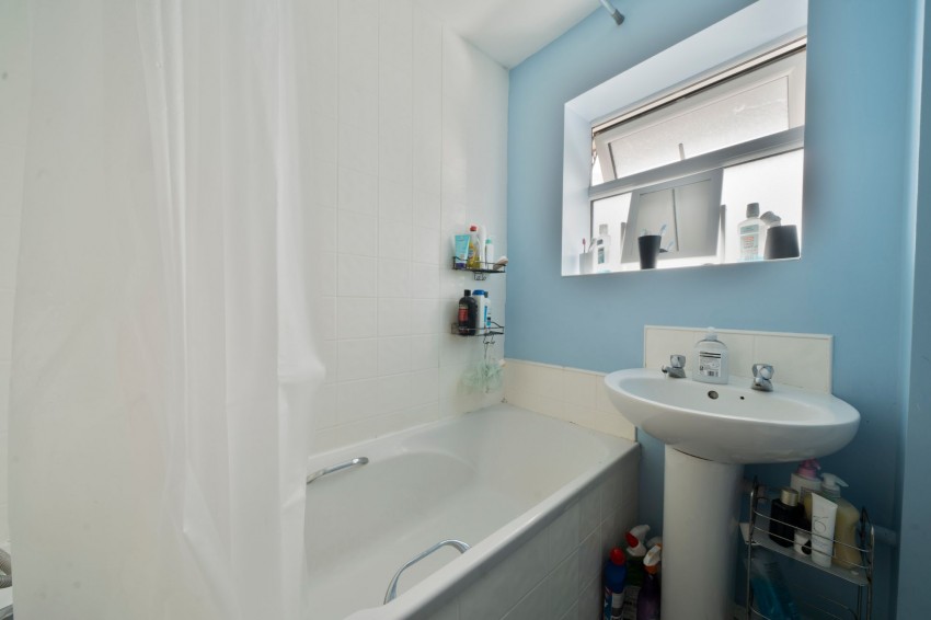 Images for Ashvale, Cambridge, CB4 EAID:4037033056 BID:df7a2b8e-b283-433c-96bc-9990089caf32