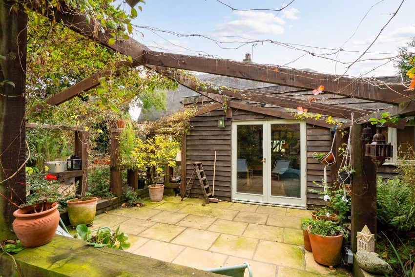 Images for High Street, Barrington, CB22 EAID:4037033056 BID:df7a2b8e-b283-433c-96bc-9990089caf32