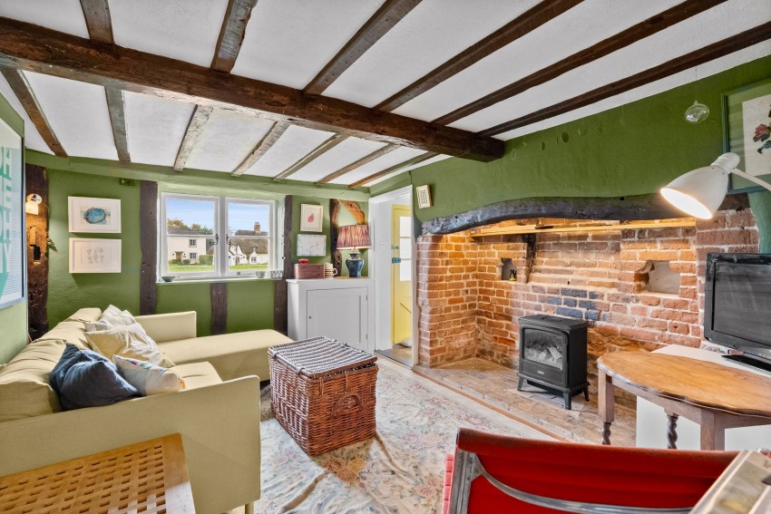 Images for High Street, Barrington, CB22 EAID:4037033056 BID:df7a2b8e-b283-433c-96bc-9990089caf32