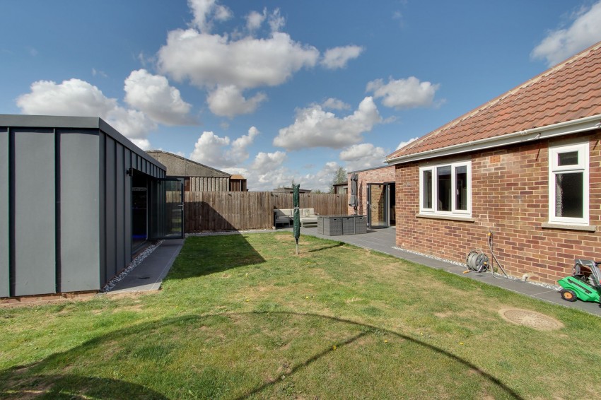 Images for Church Lane, Tydd St. Giles, PE13 EAID:4037033056 BID:1d497ef6-e698-4427-833a-3b42529ac059