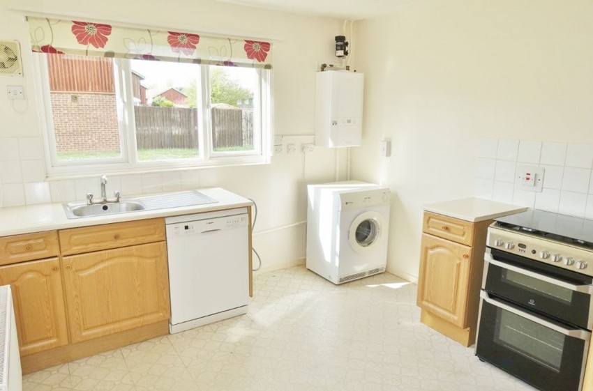Images for Mill Reef Close, Newmarket, CB8 EAID:4037033056 BID:e22d2fe2-cd8a-4ee5-877e-aff44adbf8aa