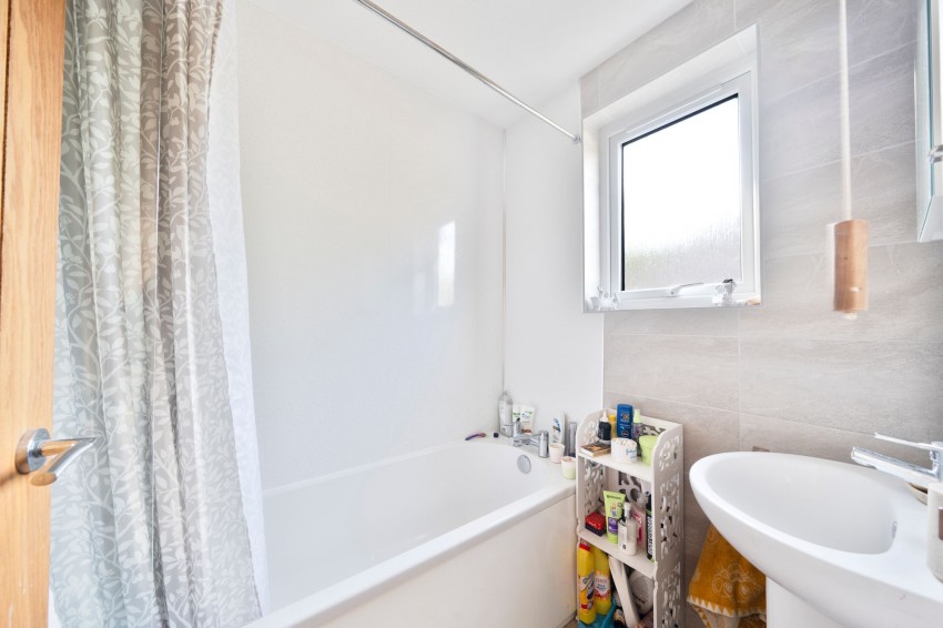 Images for Rampton Drift, Longstanton, CB24 EAID:4037033056 BID:e9c2a2d5-4edb-4404-af16-967a1de68210