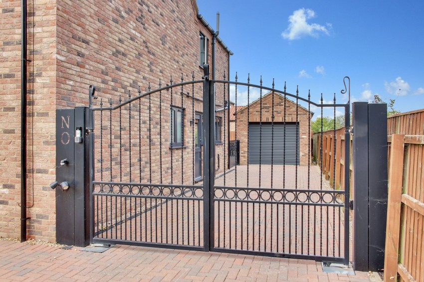 Images for Bambers Lane, Emneth, PE14 EAID:4037033056 BID:1d497ef6-e698-4427-833a-3b42529ac059