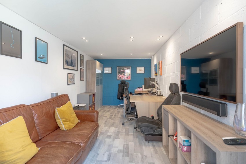 Images for Peppercorn Drive, Northstowe, CB24 EAID:4037033056 BID:e9c2a2d5-4edb-4404-af16-967a1de68210