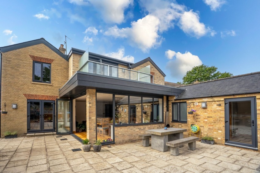 Images for Hillrow, Haddenham, CB6 EAID:4037033056 BID:e9c2a2d5-4edb-4404-af16-967a1de68210