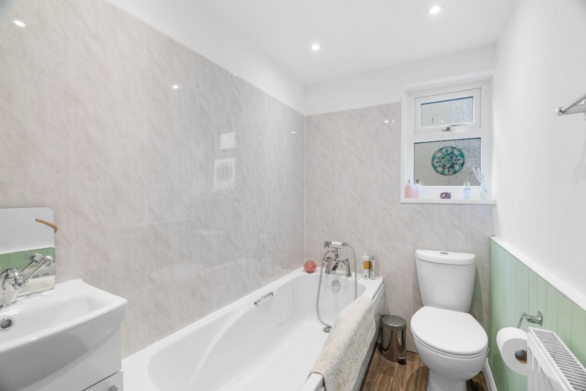 Images for Main Street, Littleport, CB6 EAID:4037033056 BID:d3db0e0c-3850-402c-b88b-52680bec4ac9