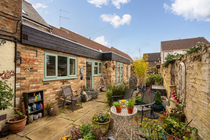 Images for Main Street, Littleport, CB6 EAID:4037033056 BID:d3db0e0c-3850-402c-b88b-52680bec4ac9