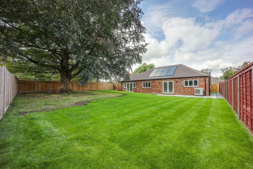 Images for Elmfield Drive, Elm, PE14 EAID:4037033056 BID:1d497ef6-e698-4427-833a-3b42529ac059