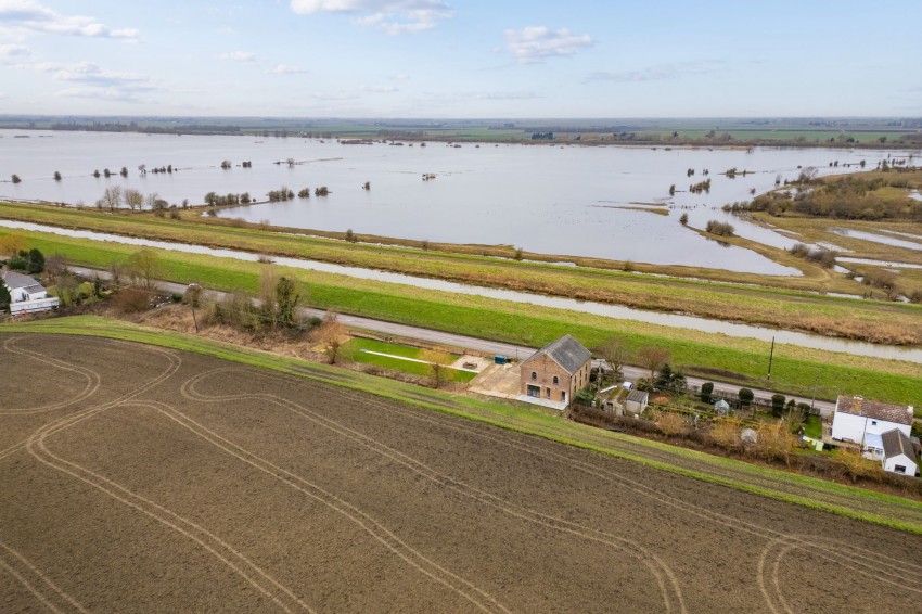 Images for Suspension Bridge, Littleport, CB6 EAID:4037033056 BID:d3db0e0c-3850-402c-b88b-52680bec4ac9