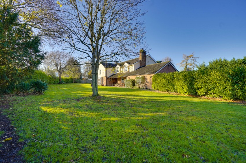 Images for Mildenhall Road, Worlington, IP28 EAID:4037033056 BID:e22d2fe2-cd8a-4ee5-877e-aff44adbf8aa