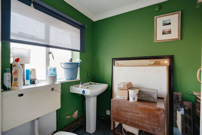 Images for High Street, Linton, CB21 EAID:4037033056 BID:2f5b1148-b901-4d34-9e72-64b6a96df570